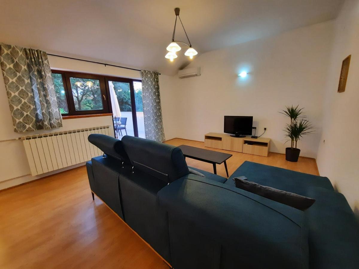 Apartman Sofia ポレッチ エクステリア 写真