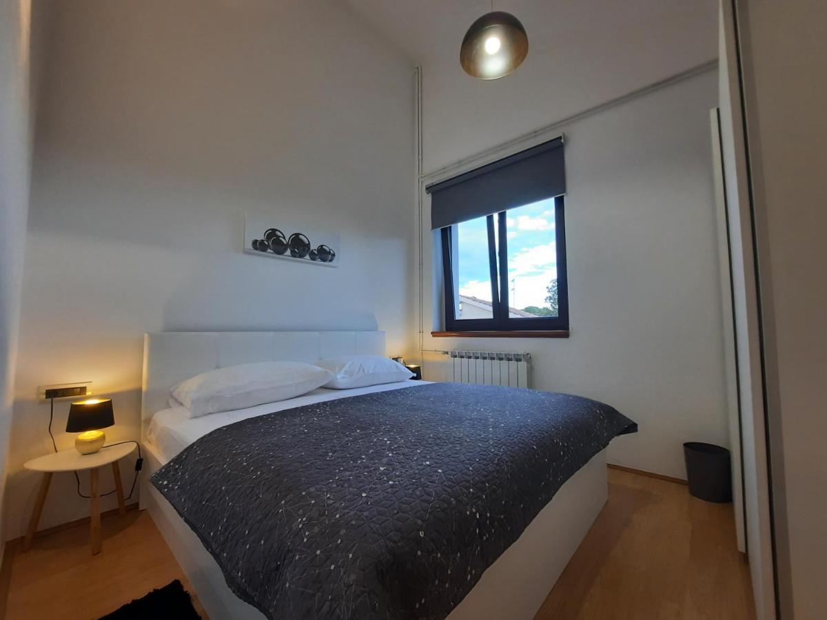 Apartman Sofia ポレッチ エクステリア 写真