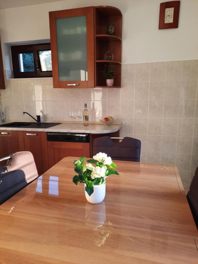 Apartman Sofia ポレッチ エクステリア 写真